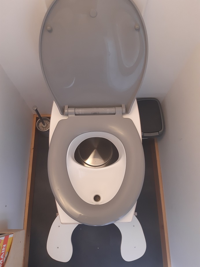 Toilettes sèches publiques : Devis sur Techni-Contact - Toilettes sèches  sans eau